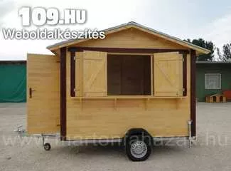 Mobil guruló árusító faház 300 x 200 cm